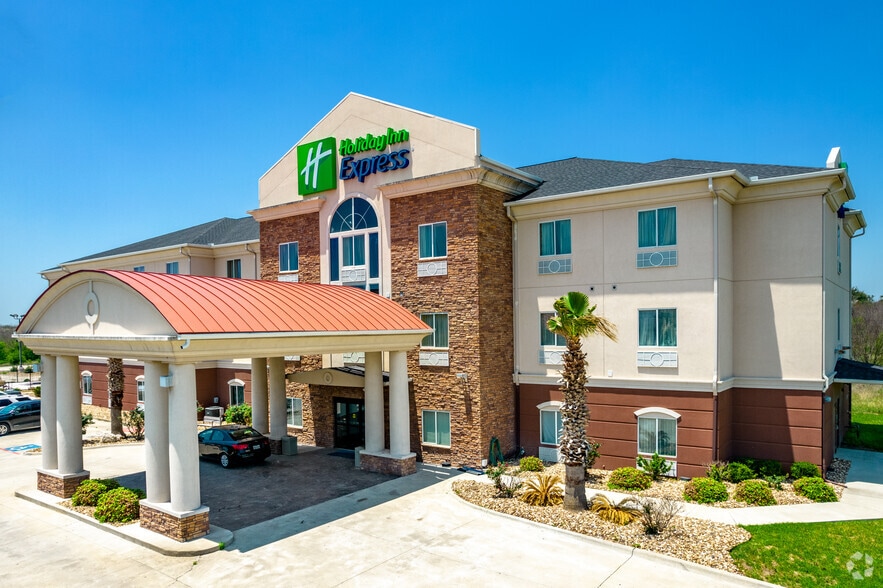 4268 South US Highway 181, Kenedy, TX for sale - Primary Photo - Image 1 of 1