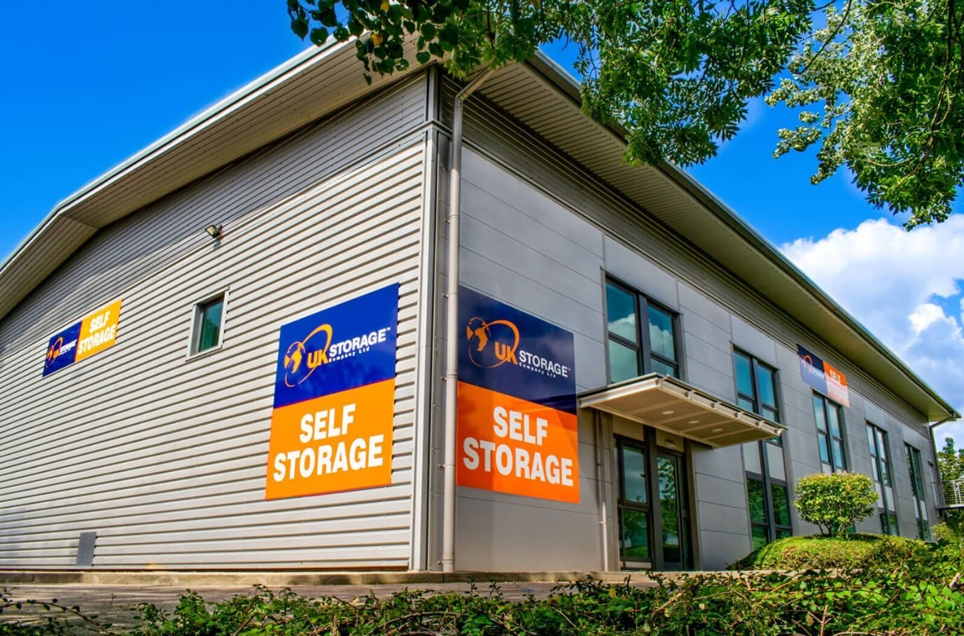 6 Danbury Ct, Milton Keynes for lease Building Photo- Image 1 of 5