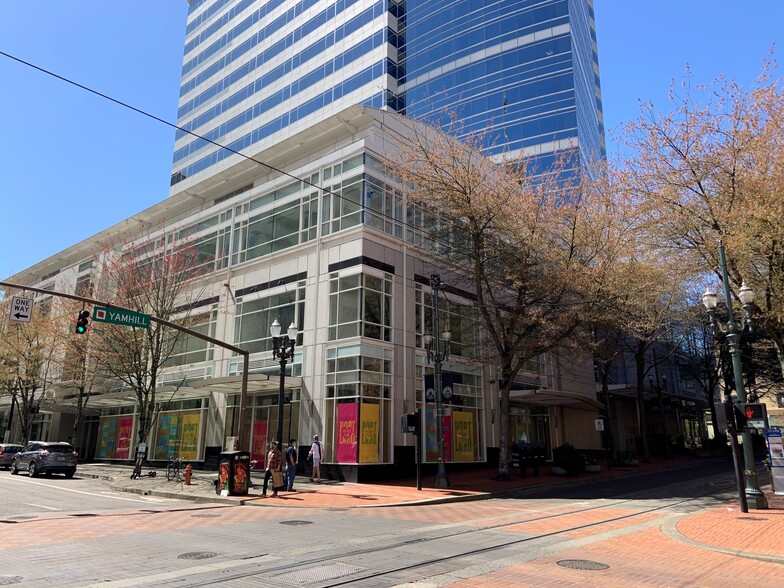 805 SW Broadway, Portland, OR for lease - Building Photo - Image 1 of 6