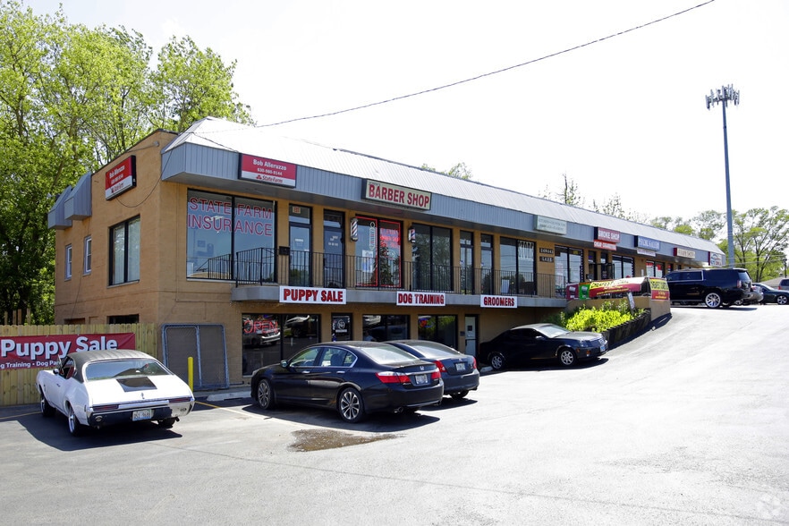 24W445 Lake St, Roselle, IL for sale - Building Photo - Image 1 of 1