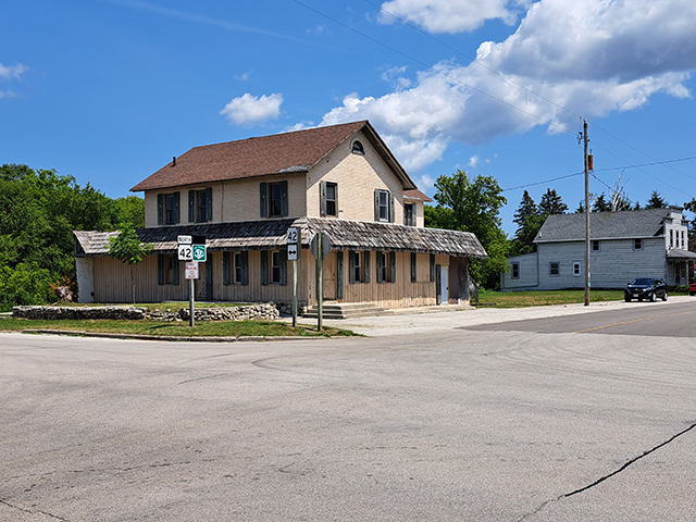 7598 County Road H rd, Sturgeon Bay, WI for sale - Primary Photo - Image 1 of 25