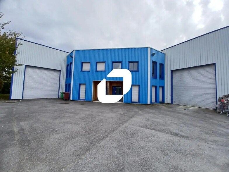 Flex in Chelles for sale - Building Photo - Image 1 of 10