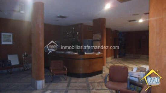 Retail in Cáceres, Cáceres for lease - Building Photo - Image 3 of 12