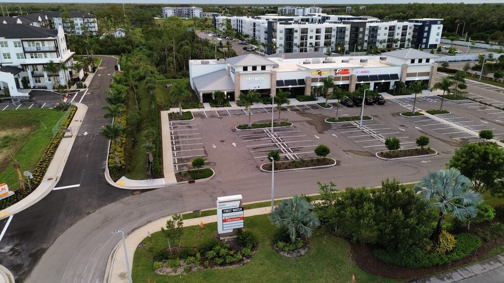 8590 Collier Blvd, Naples, FL for lease - Building Photo - Image 3 of 5