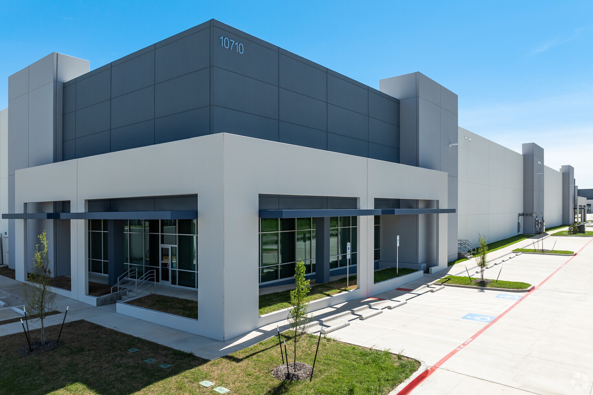 10710 Bonnie View Rd, Dallas, TX for sale Building Photo- Image 1 of 5