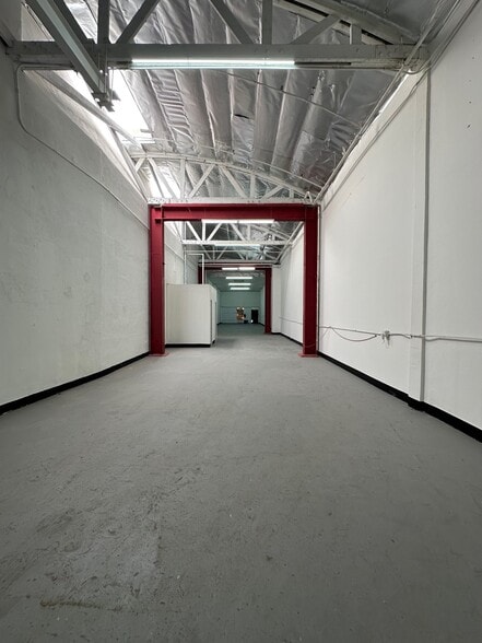 2001-2031 S Santa Fe Ave, Los Angeles, CA for lease - Building Photo - Image 3 of 19