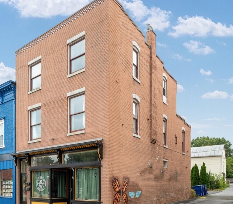 401 E Main St, Front Royal, VA for sale Building Photo- Image 1 of 20