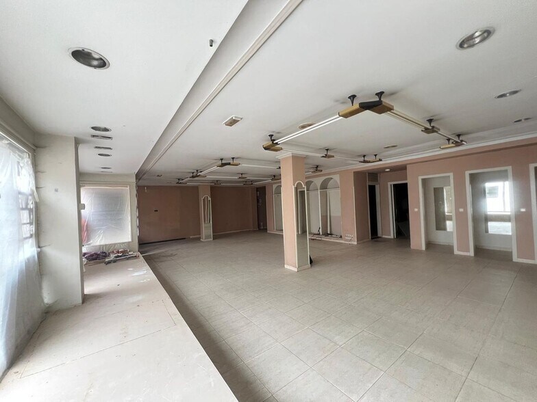 Retail in Castrillón, Asturias for lease - Building Photo - Image 2 of 18