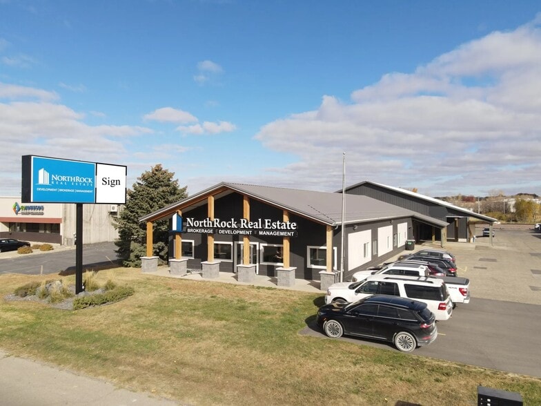 2705 Highway 14 W, Rochester, MN for lease - Building Photo - Image 1 of 3