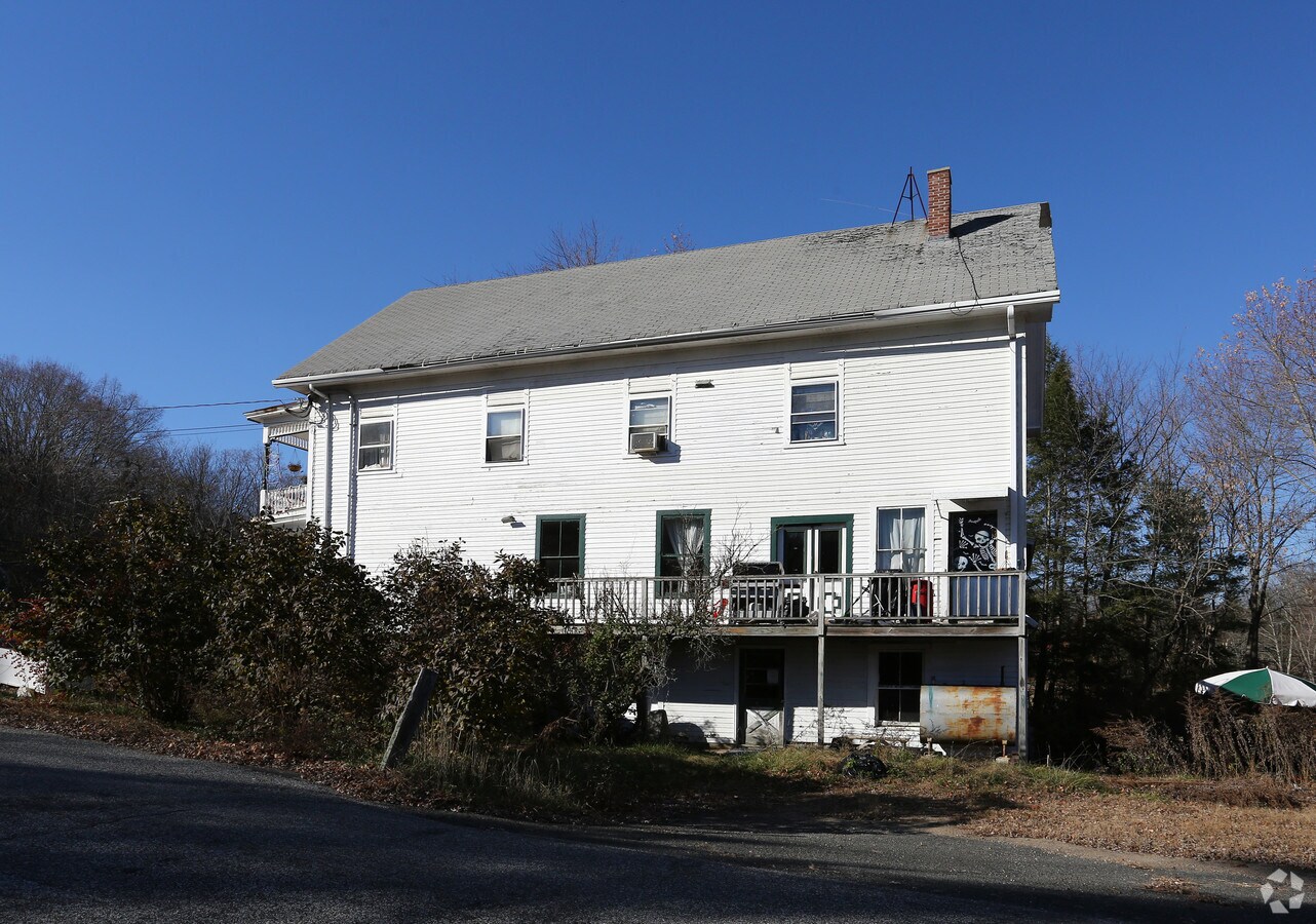 534 Storrs Rd, Mansfield Center, CT 06250