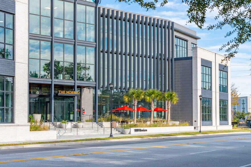 1080 Morrison Dr, Charleston, SC for sale - Building Photo - Image 1 of 1