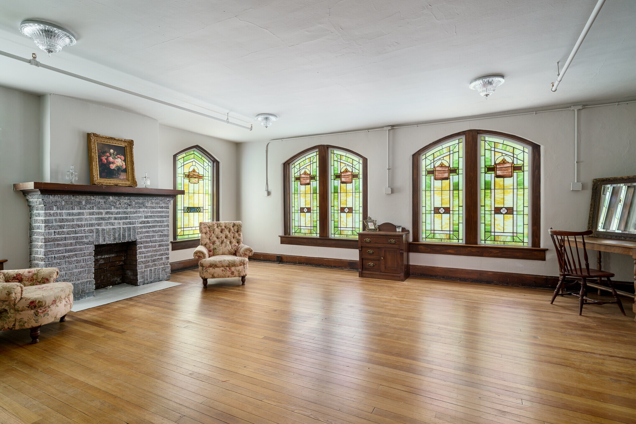 610 Neil Ave, Columbus, OH 43215 The Sanctuary