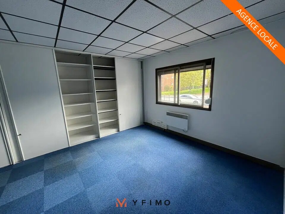 Office in Saint-Germain-en-Laye for lease Interior Photo- Image 1 of 6