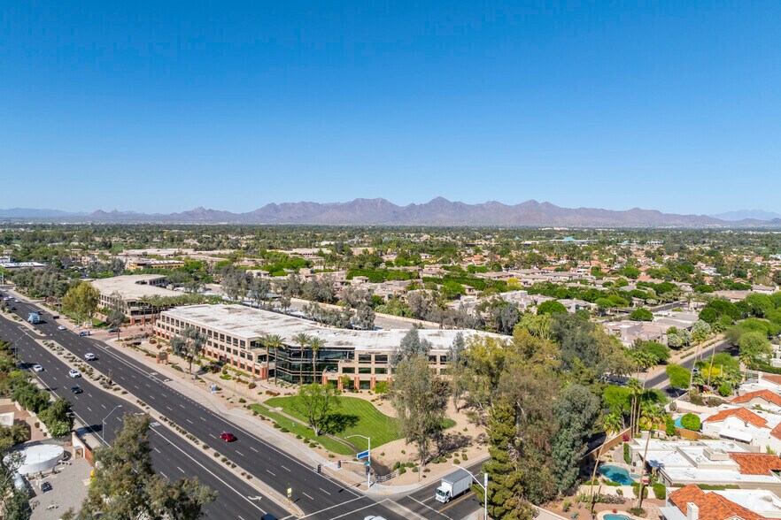 8501 N Scottsdale Rd, Scottsdale, AZ for lease - Aerial - Image 2 of 7