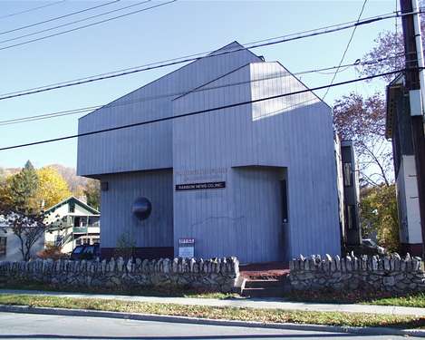 136 Parker Ave, Poughkeepsie, NY for sale - Primary Photo - Image 1 of 1