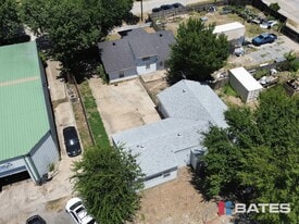 7712 Ronnie Dr, Dallas TX - Warehouse