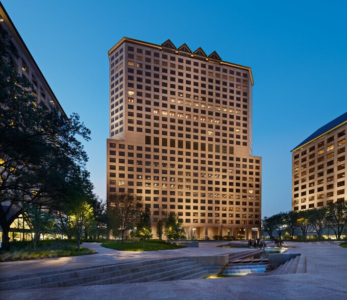 5215 N O Connor Blvd, Irving, TX for sale - Primary Photo - Image 1 of 1