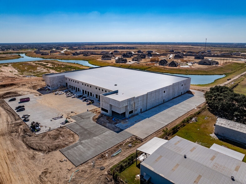 00 Woods Rd, Brookshire, TX for lease - Building Photo - Image 2 of 8