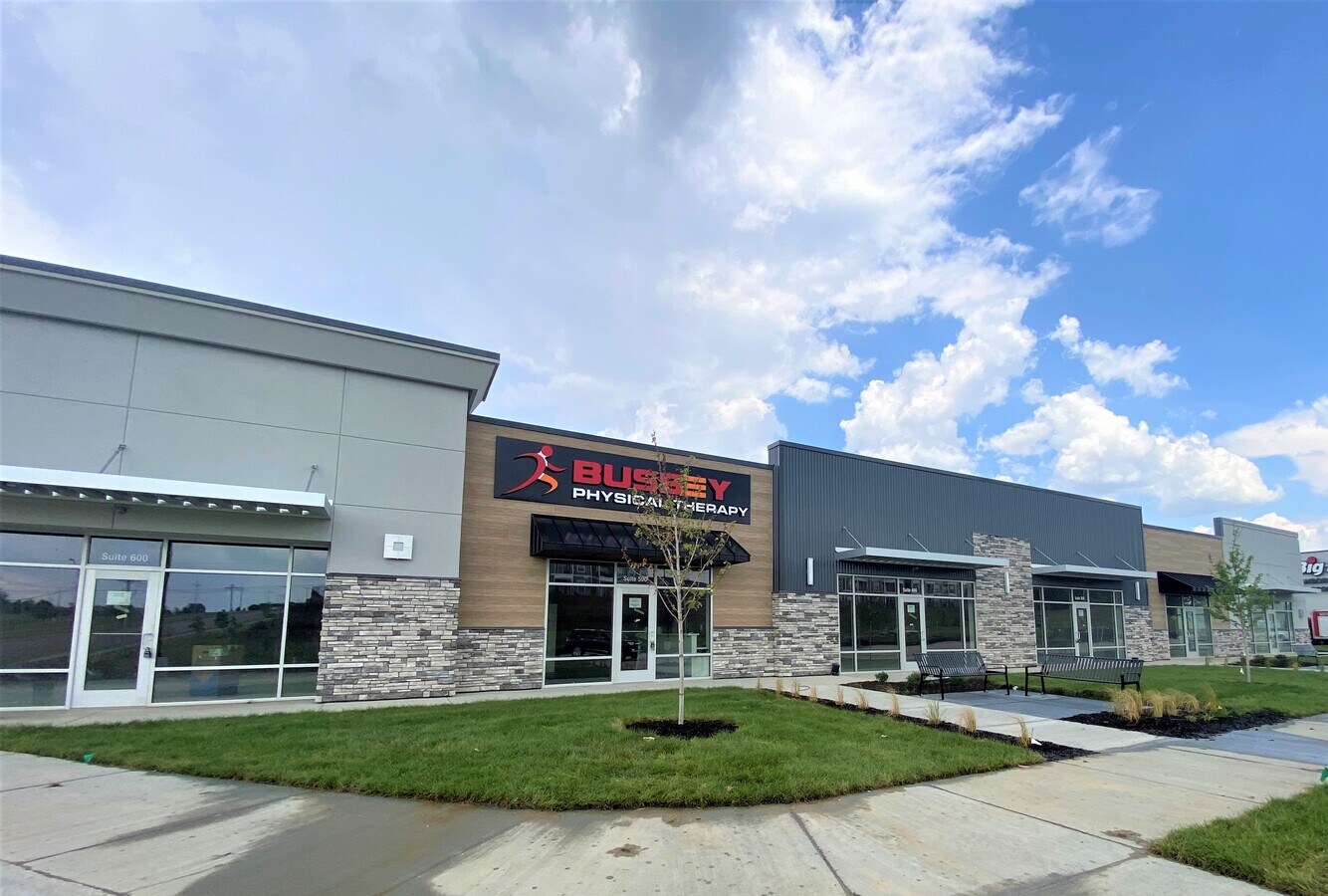 15530 Ida St, Bennington, NE 68007