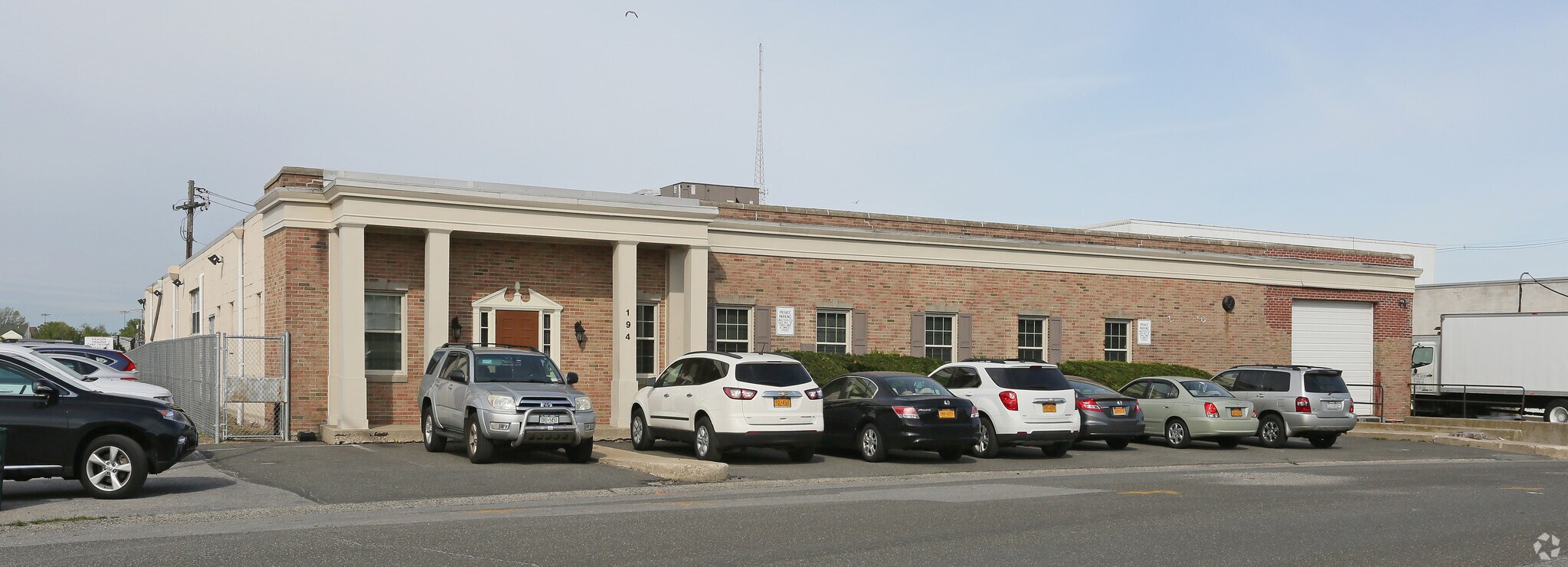 194 Hanse Ave, Freeport, NY for sale Primary Photo- Image 1 of 1