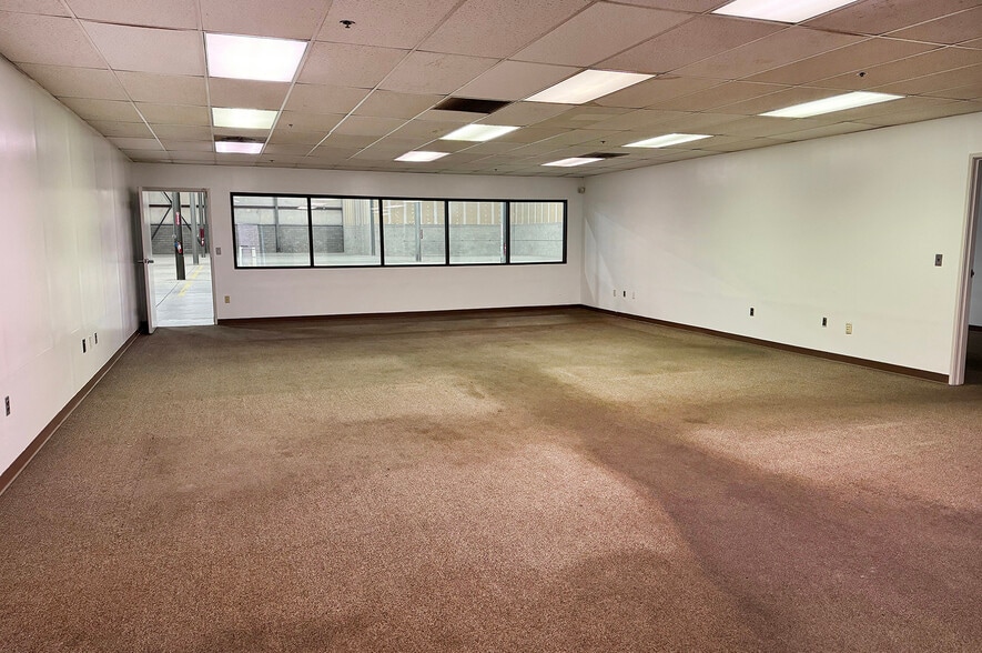 900 S 2nd St, Harrison, NJ for lease - Interior Photo - Image 2 of 8