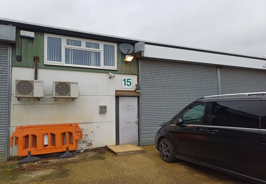 New Rd, Bedford for lease - Building Photo - Image 1 of 1