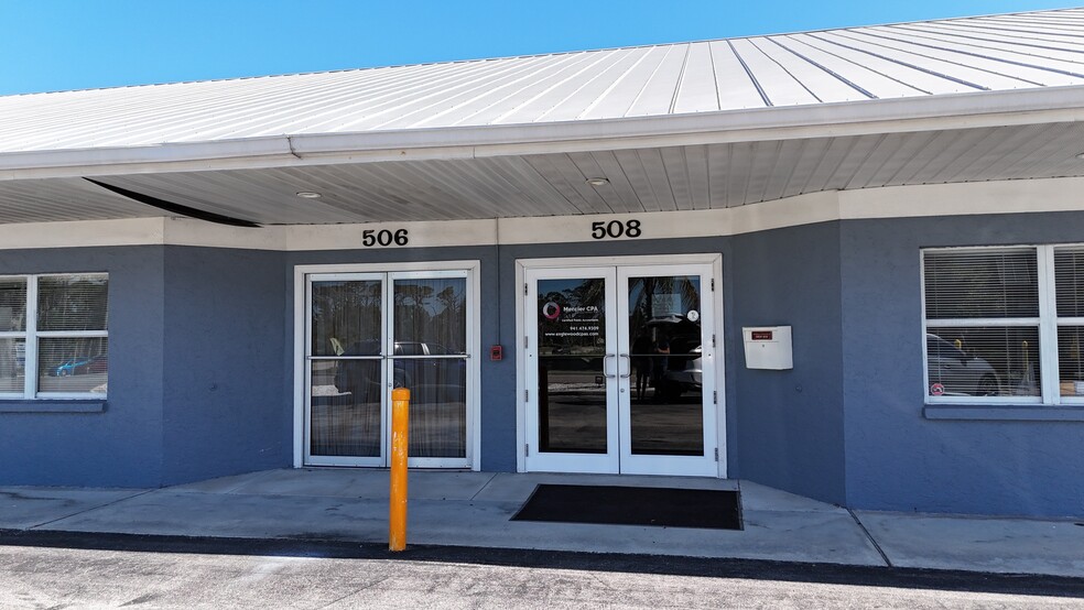 500 N Indiana Ave Englewood FL - 500 N Indiana Ave Englewood FL Building Photo 2 Large 