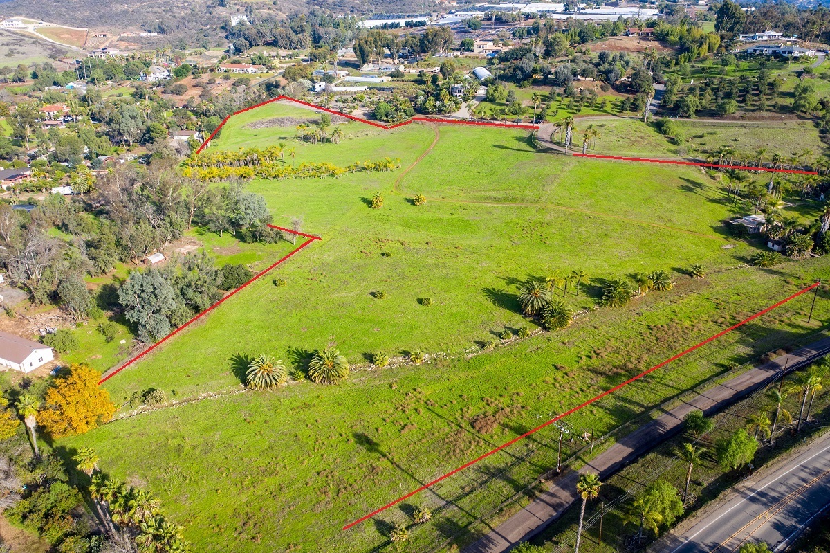 3574 Hollyberry Dr, Vista, CA for sale Aerial- Image 1 of 8