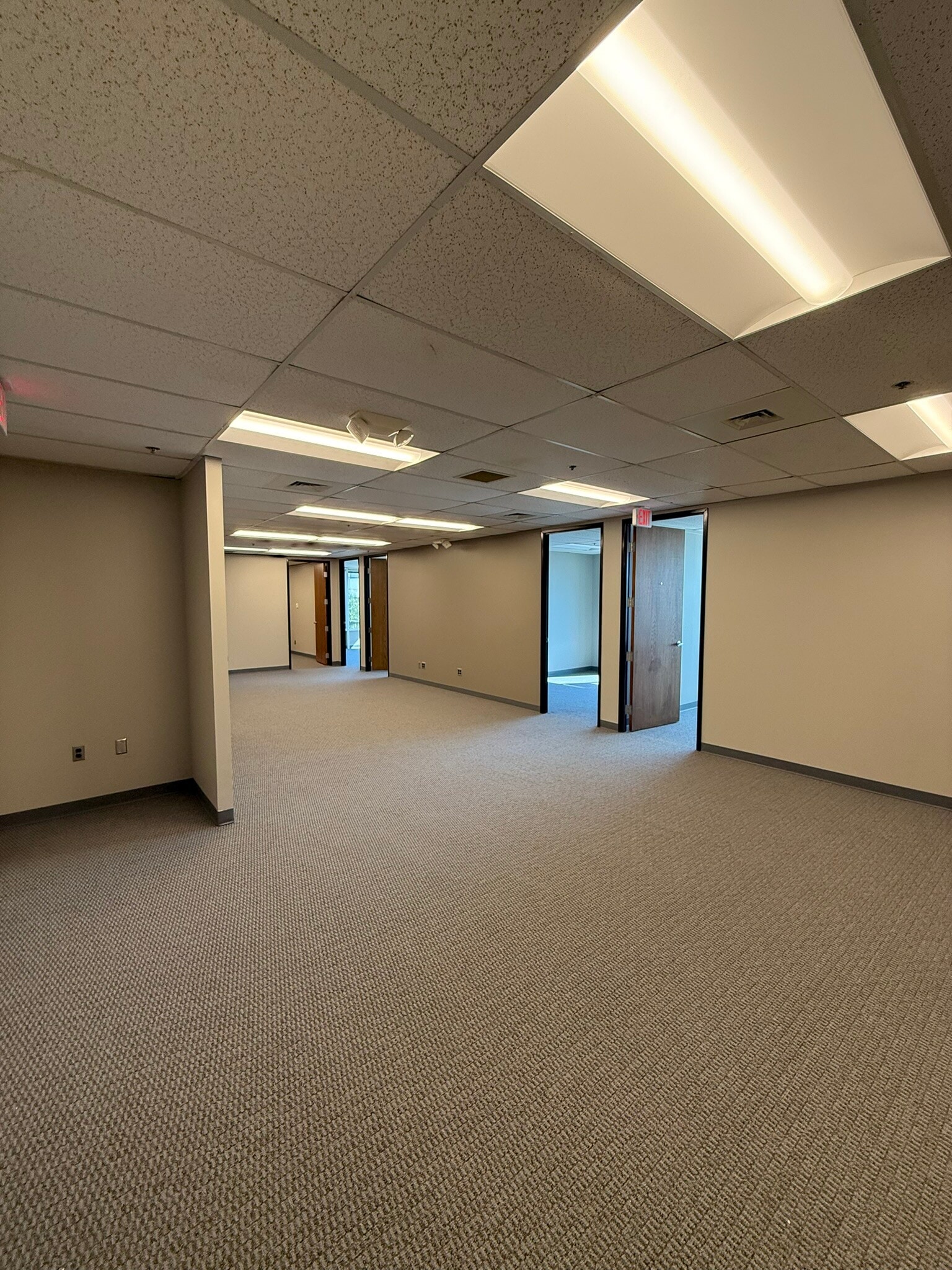 3310 W Big Beaver Rd, Troy, MI for lease Interior Photo- Image 1 of 9