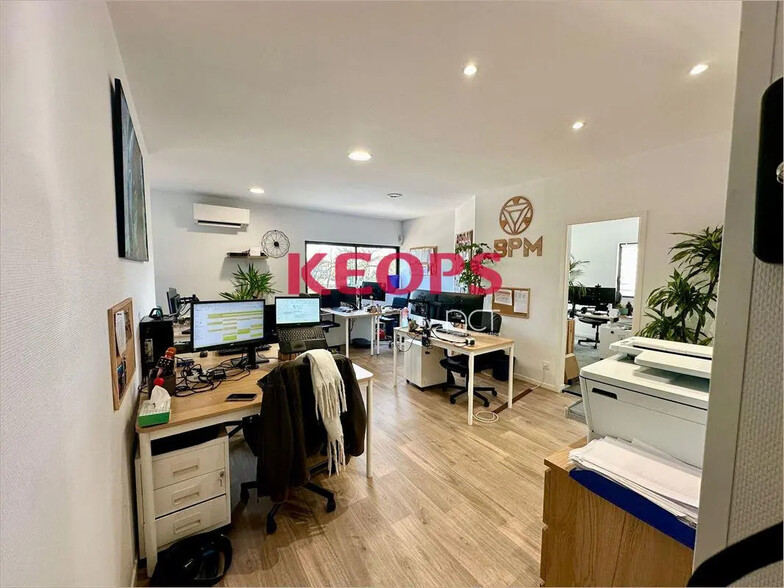 Office in Cugnaux for lease - Interior Photo - Image 2 of 7