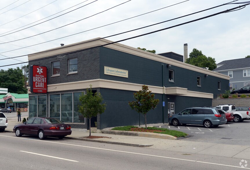 1195 N Main St, Providence, RI 02904 Office for Sale