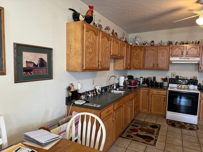 46 Jefferson St, Brookville, OH for sale - Interior Photo - Image 3 of 64