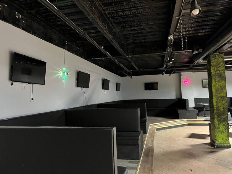 6789 Peachtree Industrial Blvd, Atlanta, GA for lease - Interior Photo - Image 2 of 9