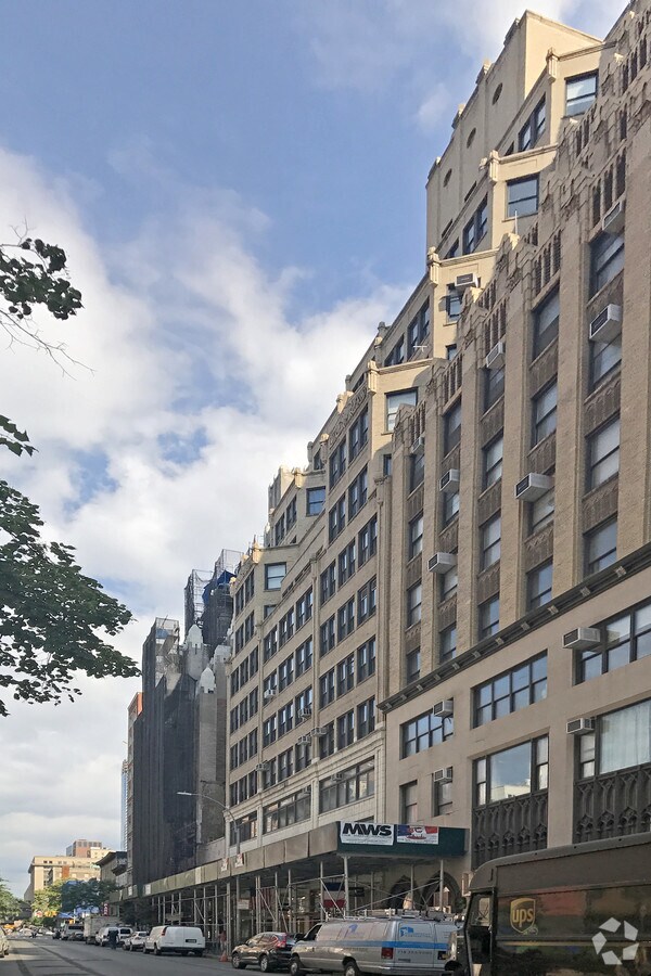 231239 W 29th St, New York, NY 10001