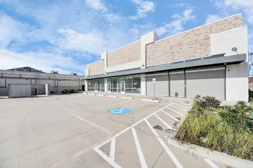 4430 W Fuqua St, Houston, TX for lease - Building Photo - Image 3 of 28