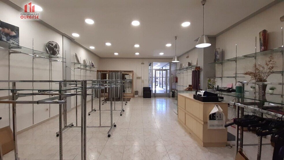 Retail in Ourense, Orense for lease - Building Photo - Image 1 of 6