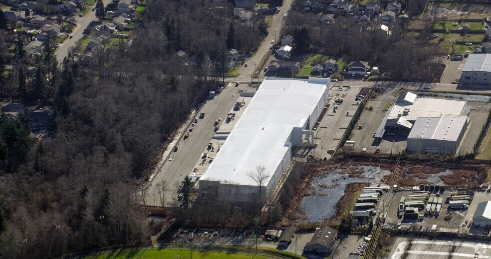 2131 100th St SW, Everett, WA for lease - Building Photo - Image 1 of 7