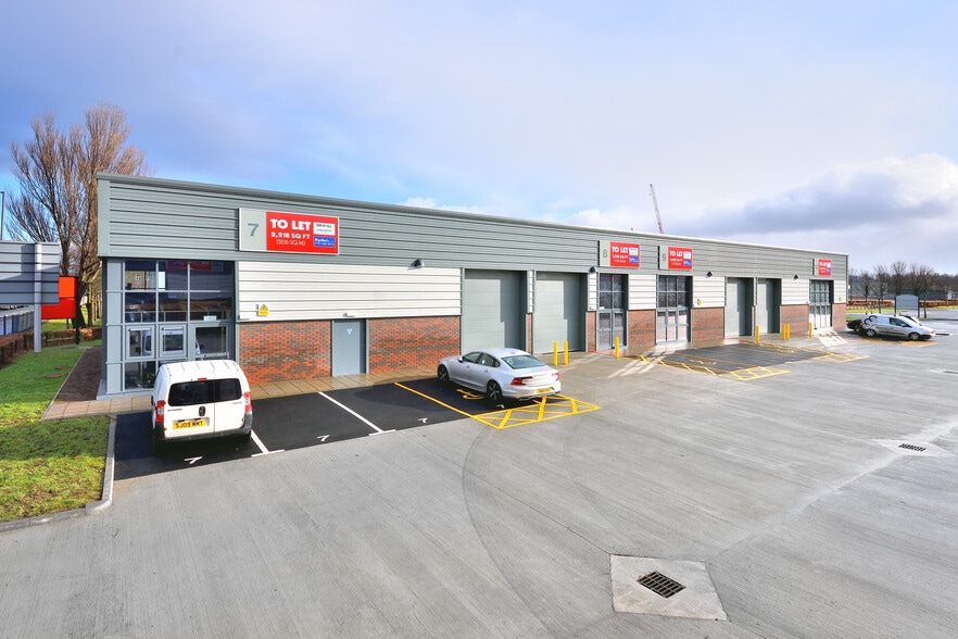 1-6 Earls Gate Park, Grangemouth for lease - Building Photo - Image 1 of 3