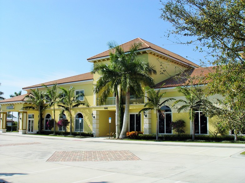 7041-7043 S US Highway 1, Port Saint Lucie, FL for lease - Building Photo - Image 3 of 3