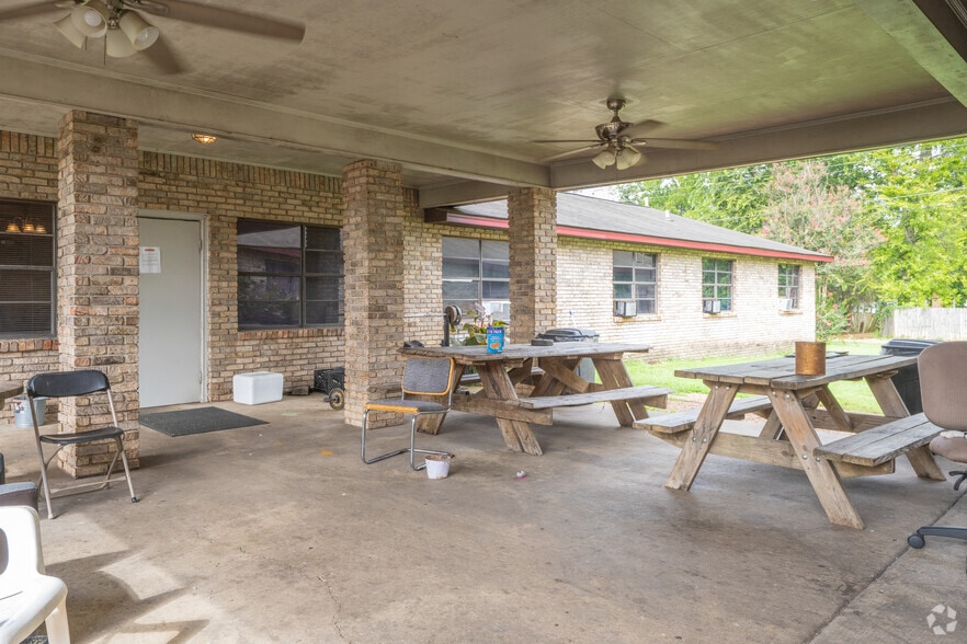 1612 5th Ave N, Bessemer, AL for sale - Building Photo - Image 3 of 21