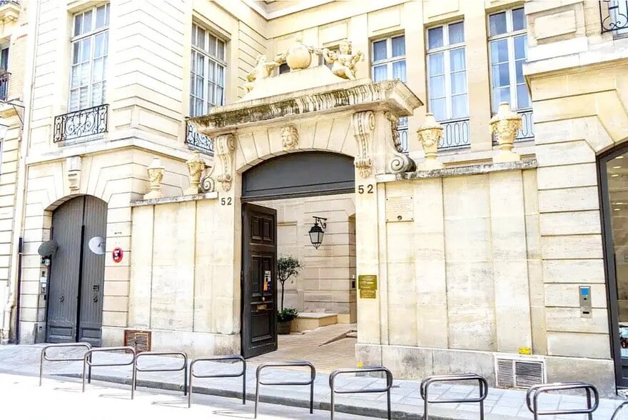 52 Rue De Sévigné, Paris for lease - Building Photo - Image 2 of 3