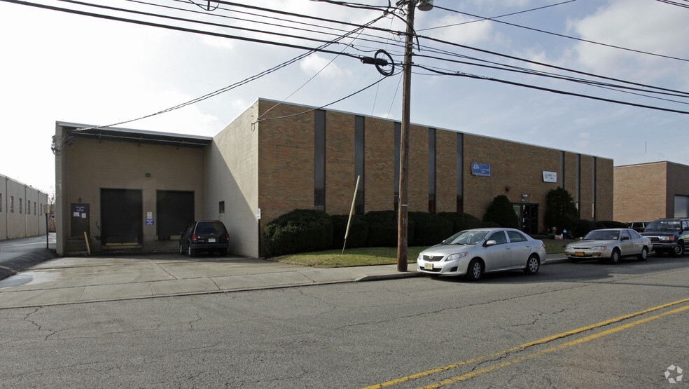 263 Veterans Blvd, Carlstadt, NJ for lease - Building Photo - Image 1 of 2