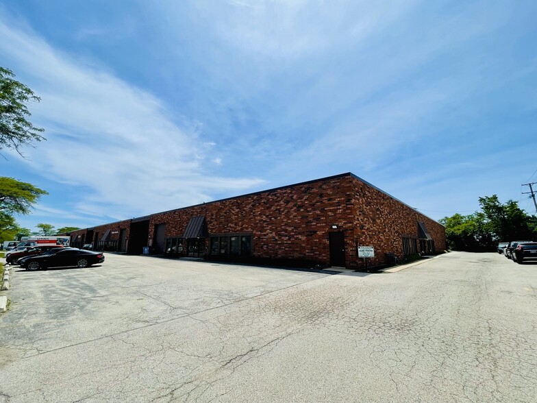 1701-1735 W Armitage Ct, Addison, IL for lease - Building Photo - Image 3 of 3