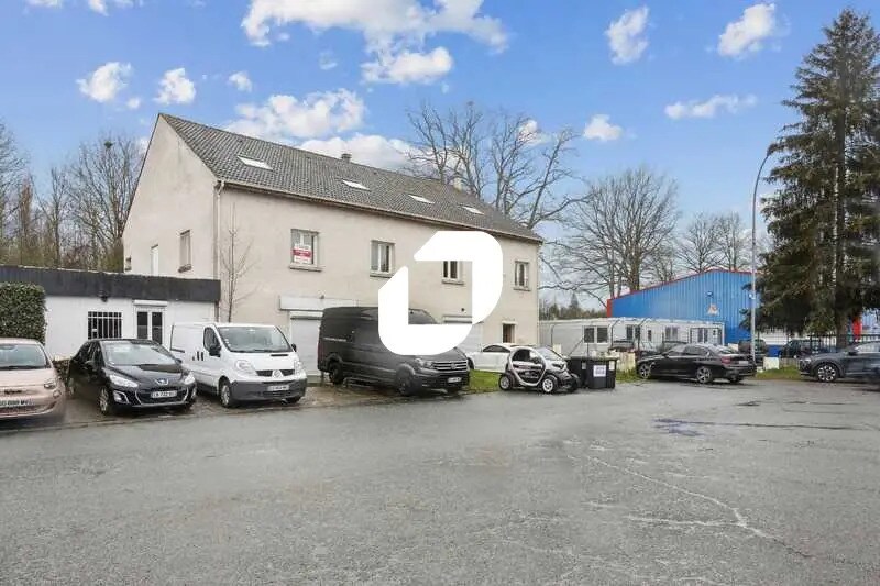 Vente Bureaux 184 m² - Photo 1
