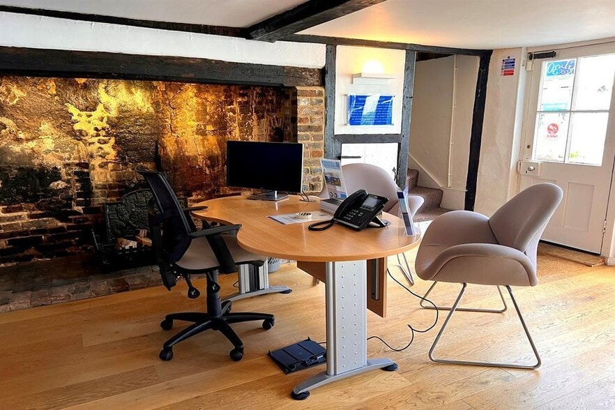 91-93 Lower St, Pulborough for sale - Building Photo - Image 3 of 10