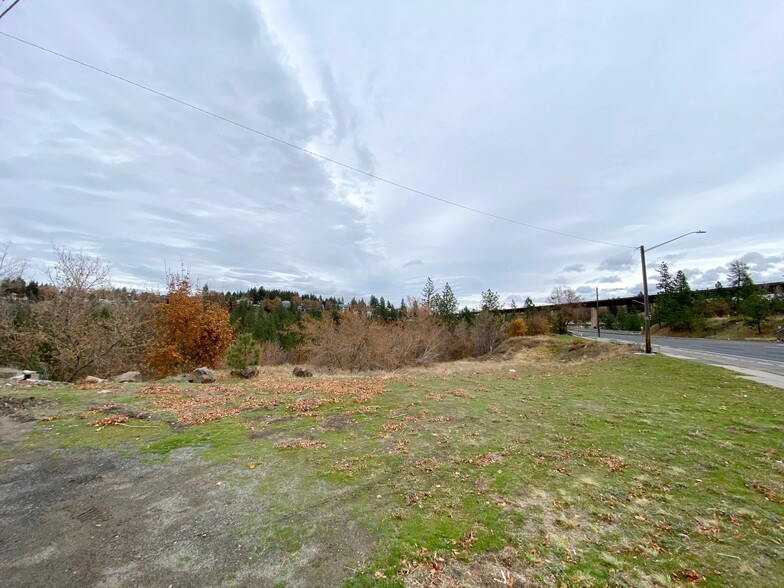 2620 & 2630 W Sunset Boulevard, Spokane, WA for sale - Primary Photo - Image 1 of 3