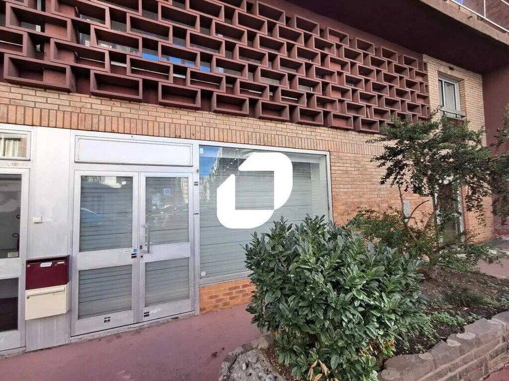 Location Bureaux 145 m² - Photo 1