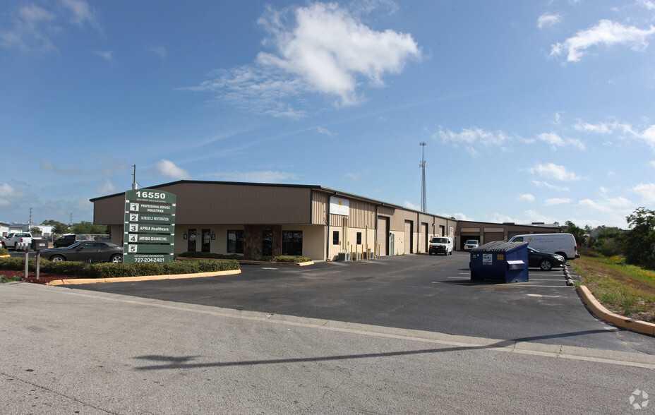 16550 Scheer Blvd, Hudson, FL for lease - Primary Photo - Image 1 of 8