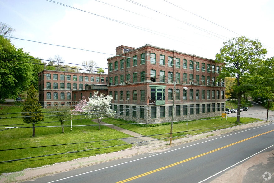 273 Riverside Ave, Bristol, CT for sale - Building Photo - Image 2 of 6