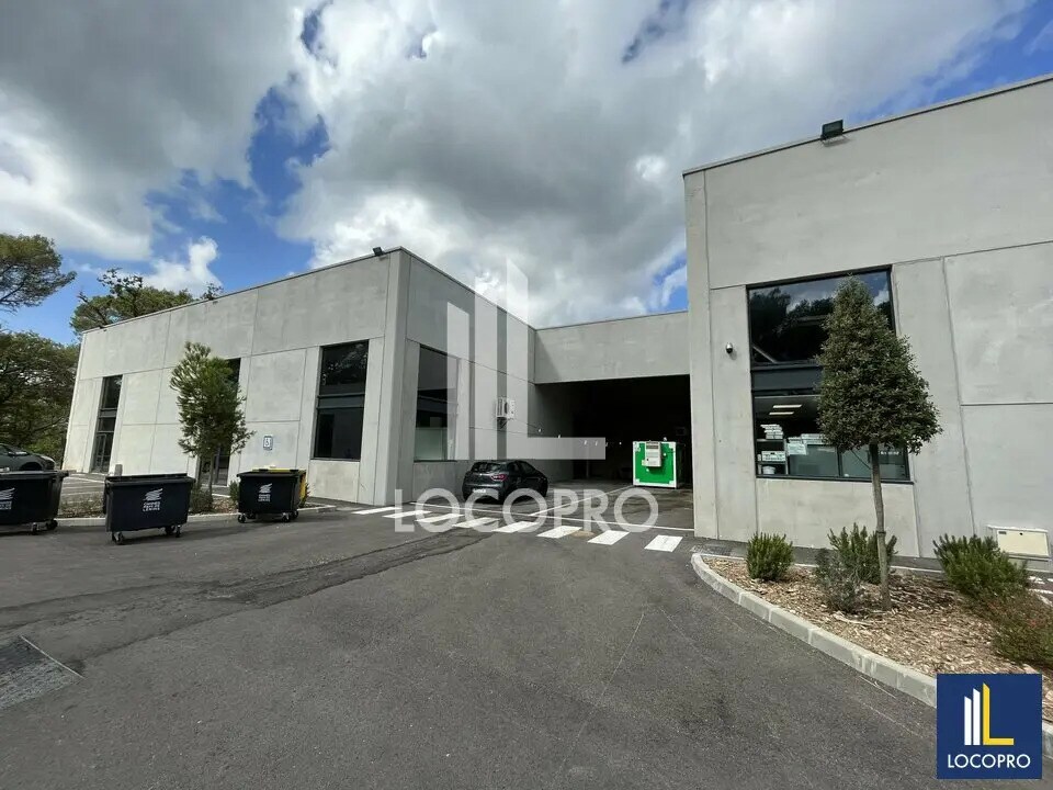 Flex in Mougins for lease Building Photo- Image 1 of 6